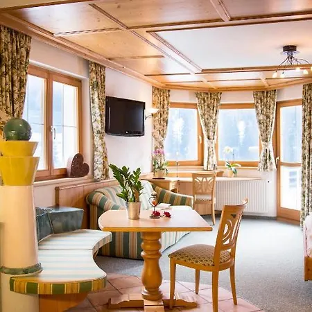 Appartements Fliana St. Anton Sankt Anton am Arlberg Kamer foto