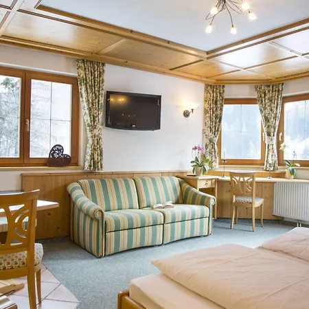 Appartements Fliana St. Anton Sankt Anton am Arlberg Buitenkant foto